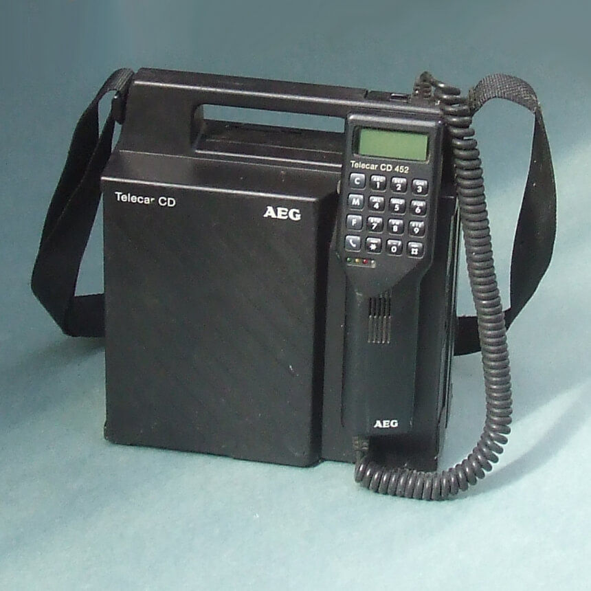 Geschiedens telefoon Sim Only Simyo autotelefoon