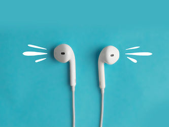 Met deze podcasts en luisterboeken geniet je onderweg van verhalen